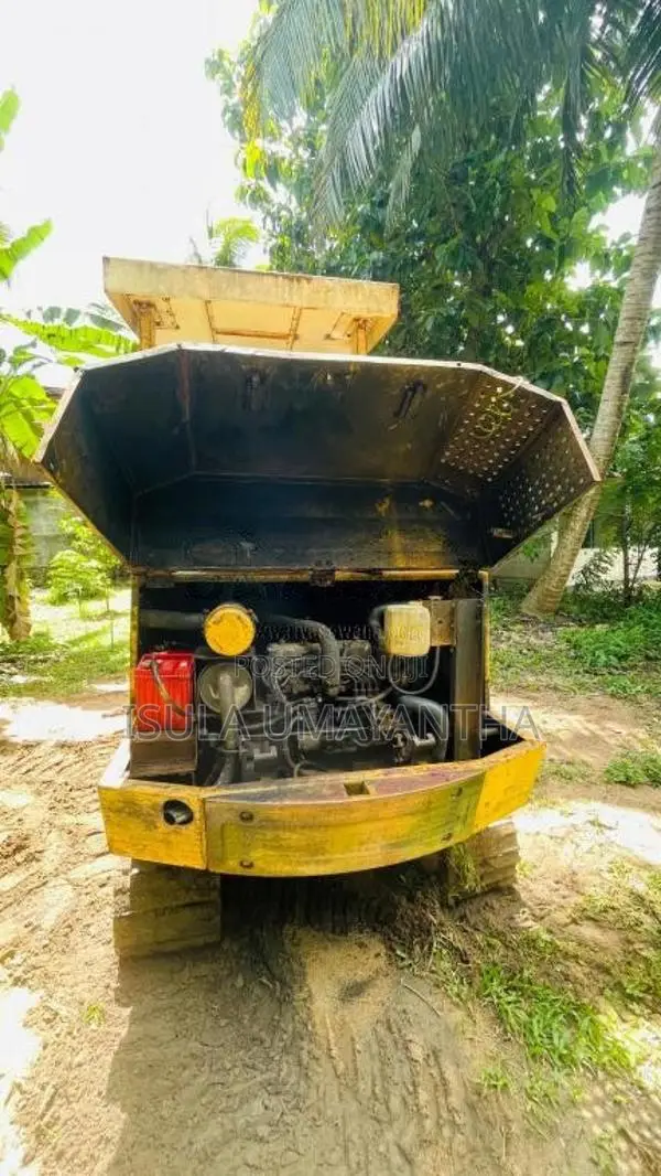 Mitsubishi M035 Excavator 2015 Heavy-Duty (Used)