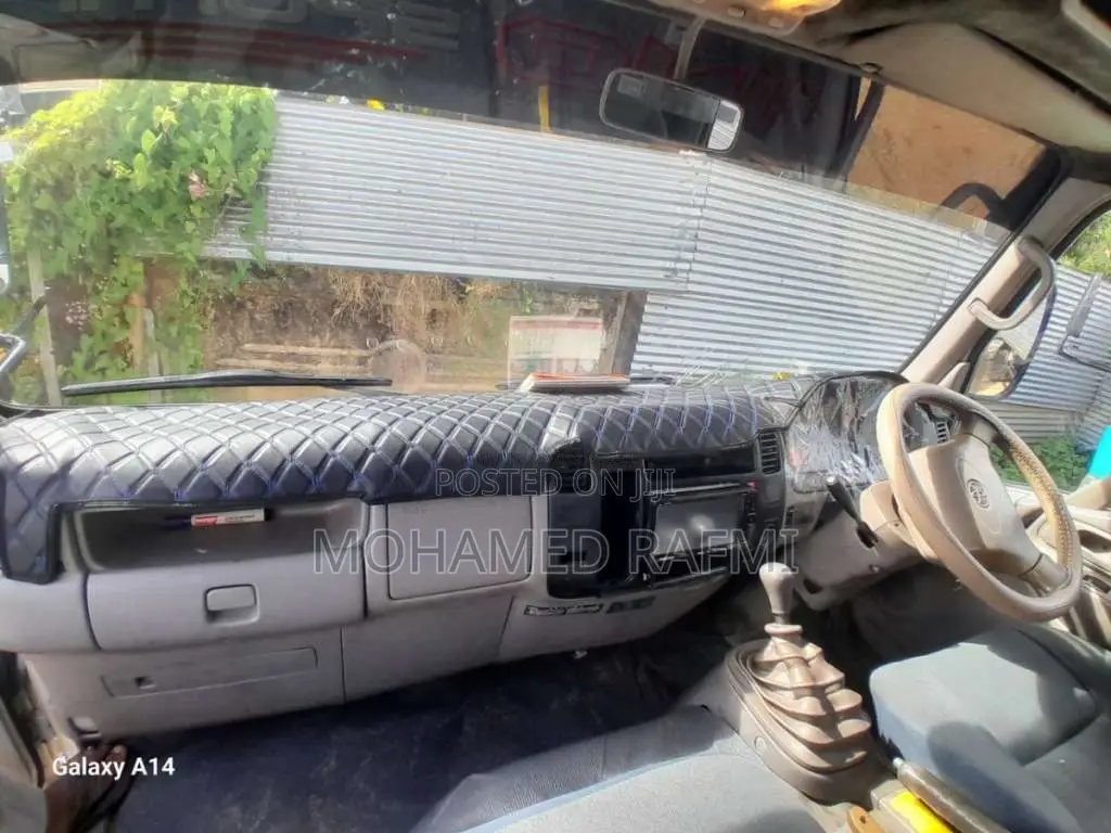 Toyota Dyna 2007 Lorry (Used)