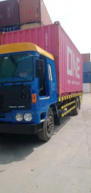 Ashok-Leyland Tusker Super 1998 Lorry (Used)