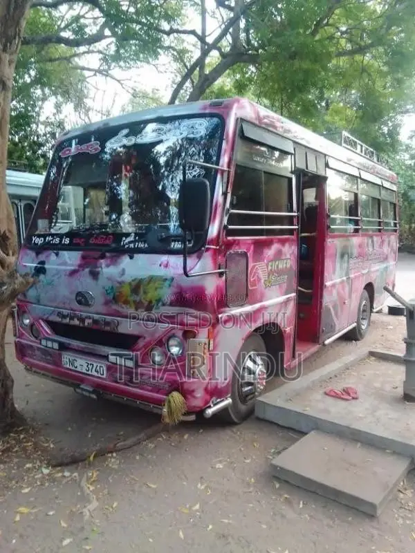 Eicher 10 75 2015 Bus (Used)