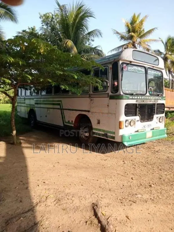 Ashok-Leyland Ruby 2005 Bus (Used)