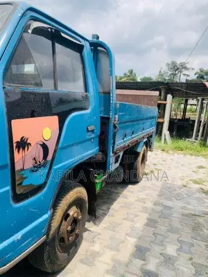 Isuzu NKR 1991 Lorry (Used)