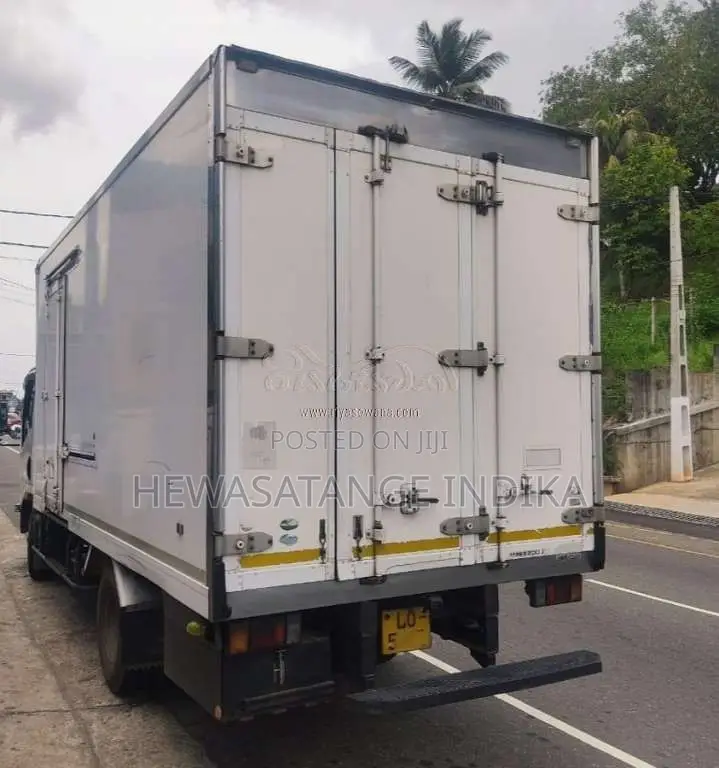 Isuzu Freezer 2014 Lorry (Used)