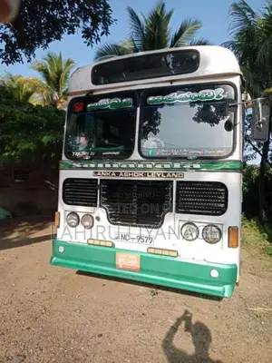 Ashok-Leyland Ruby 2005 Bus (Used)