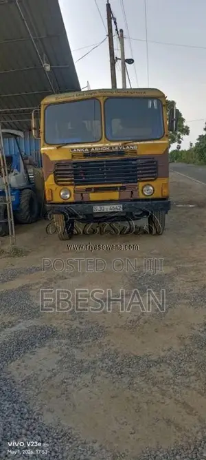 Ashok-Leyland Comet 2004 Lorry (Used)