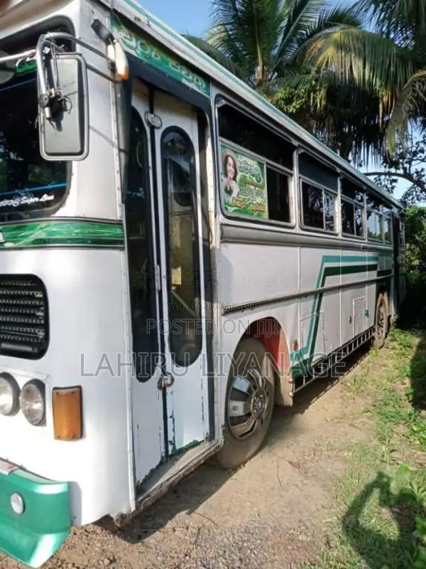 Ashok-Leyland Ruby 2005 Bus (Used)