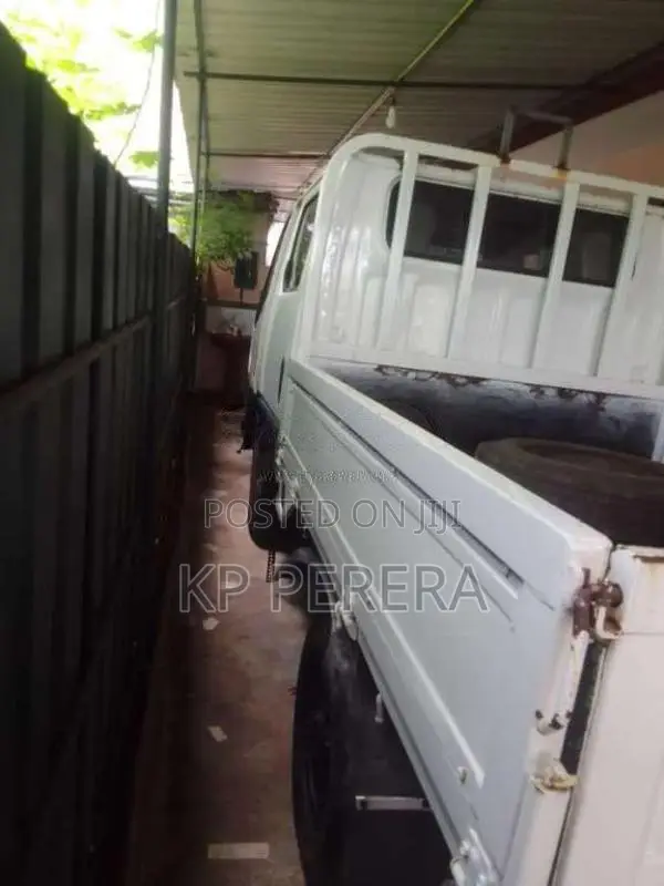 Mitsubishi Canter 1980 Lorry (Used)