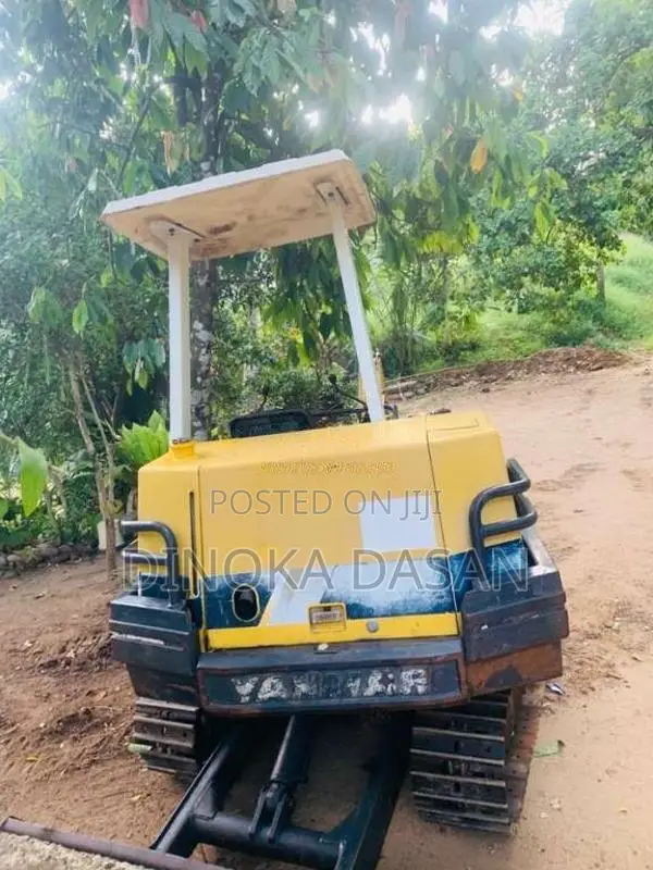 Yanmar Excavator 2014 Heavy-Duty (Used)