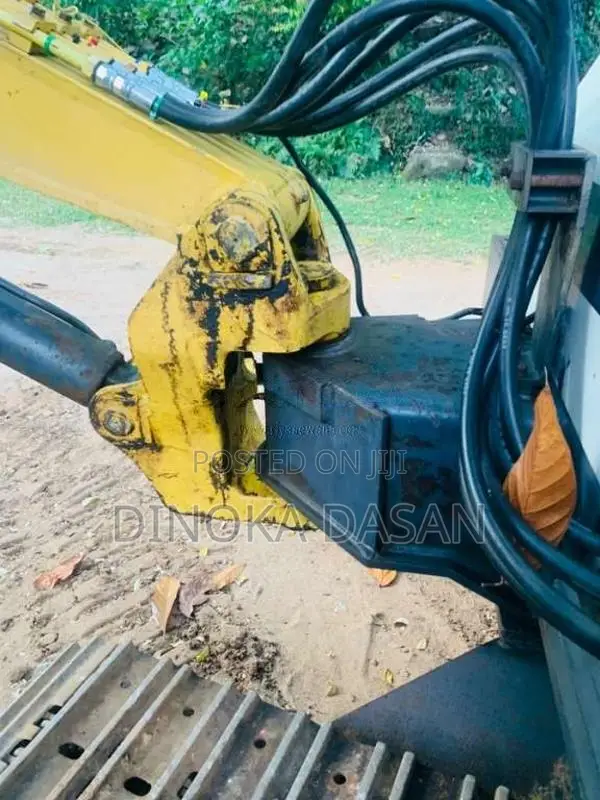 Yanmar Excavator 2014 Heavy-Duty (Used)