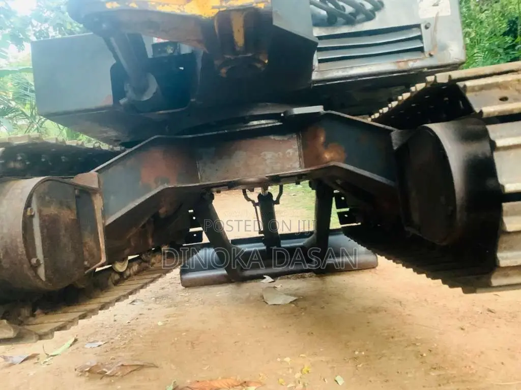 Yanmar Excavator 2014 Heavy-Duty (Used)