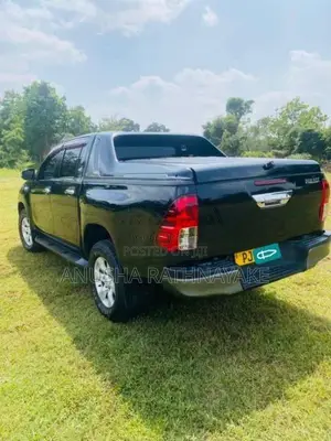Toyota Hilux 2016 Pickup (Used)