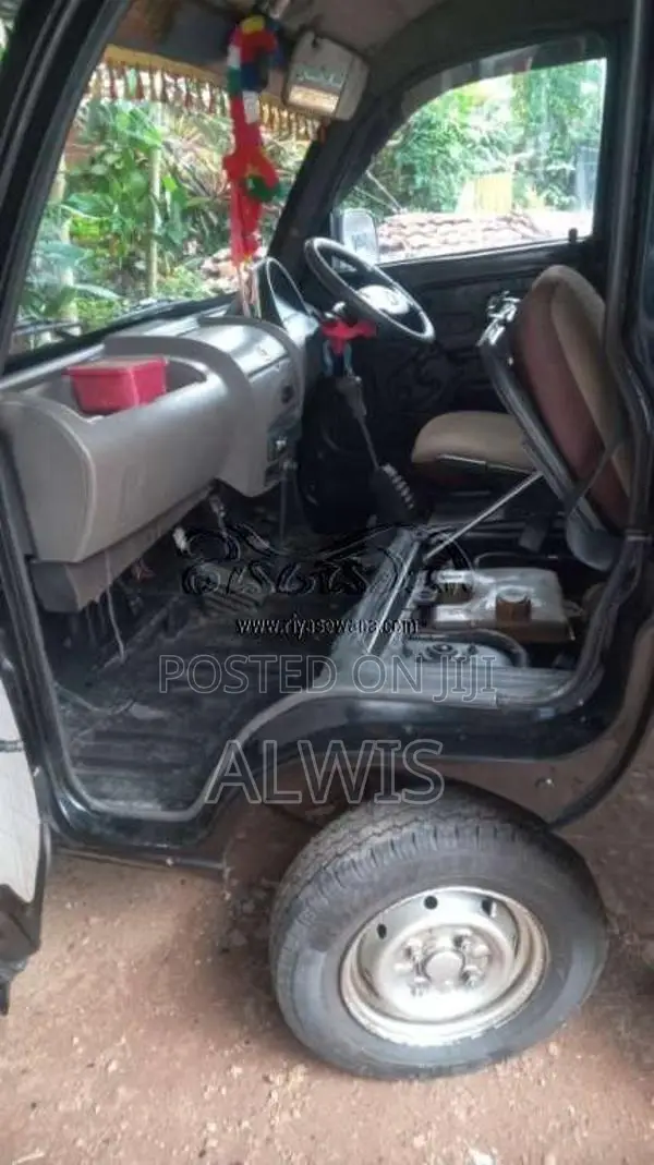 Mahindra Maxximo Plus 2011 Lorry (Used)