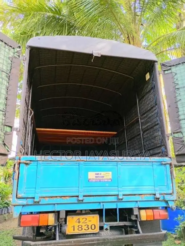 Isuzu ELF 1984 Lorry (Used)