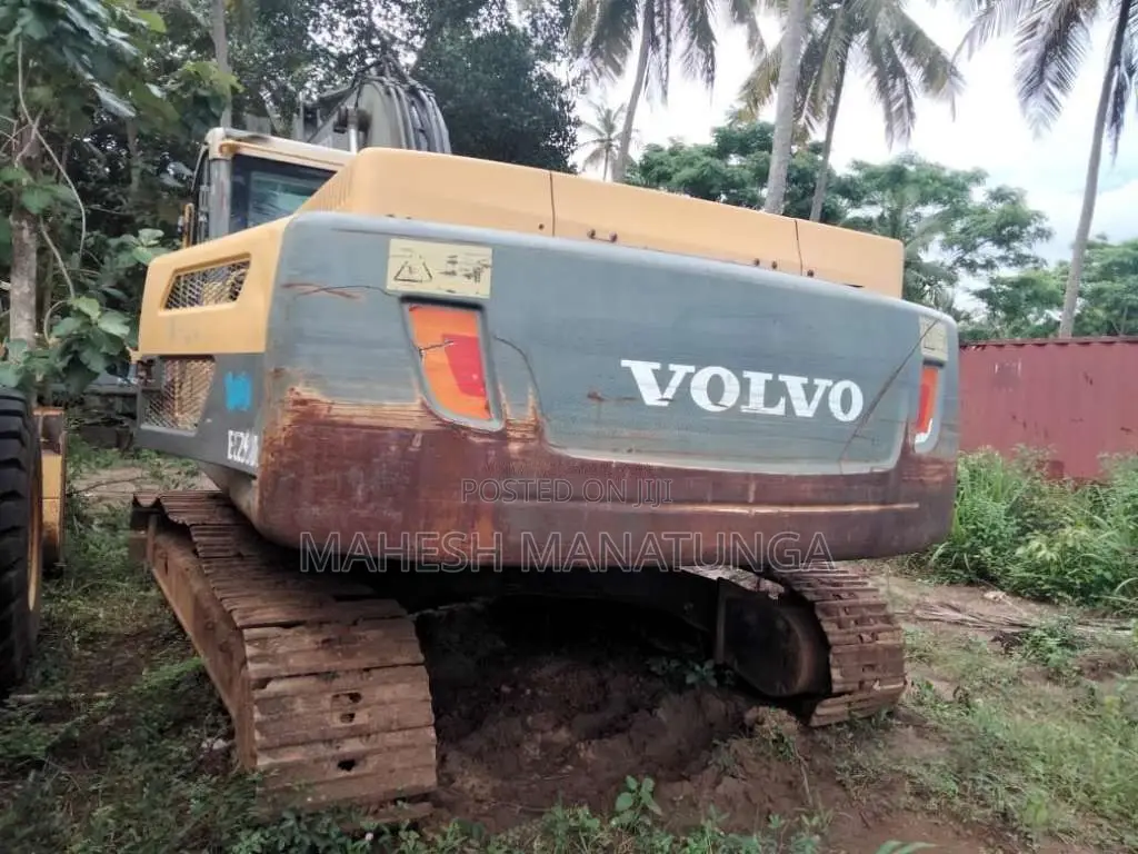 Volvo EC250DL 2013 Heavy-Duty (Used)