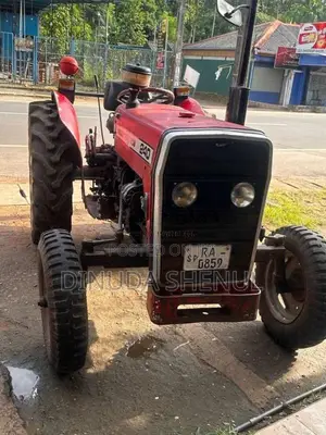 Massey-Ferguson 240 2005 Tractor (Used)