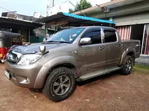Toyota Hilux Vigo 2008 Pickup (Used)