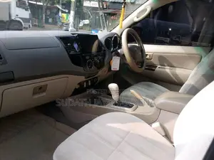 Toyota Hilux Vigo 2008 Pickup (Used)