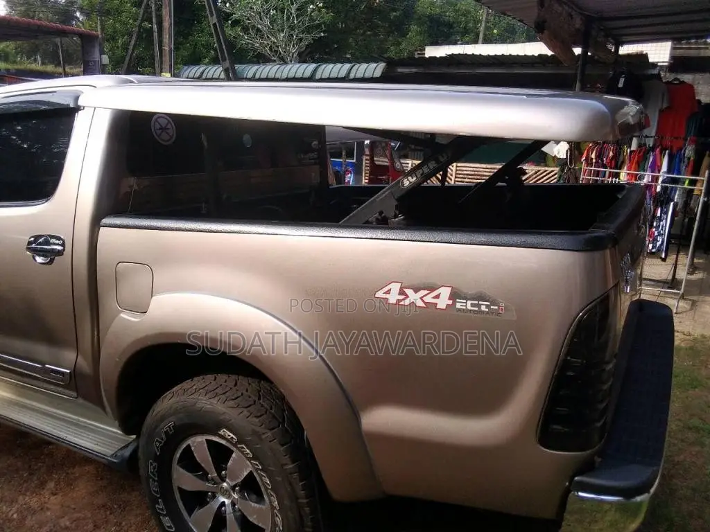 Toyota Hilux Vigo 2008 Pickup (Used)