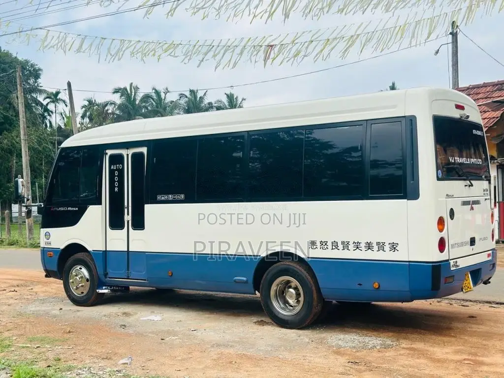 Mitsubishi Fuso Rosa 2016 Bus (Used)