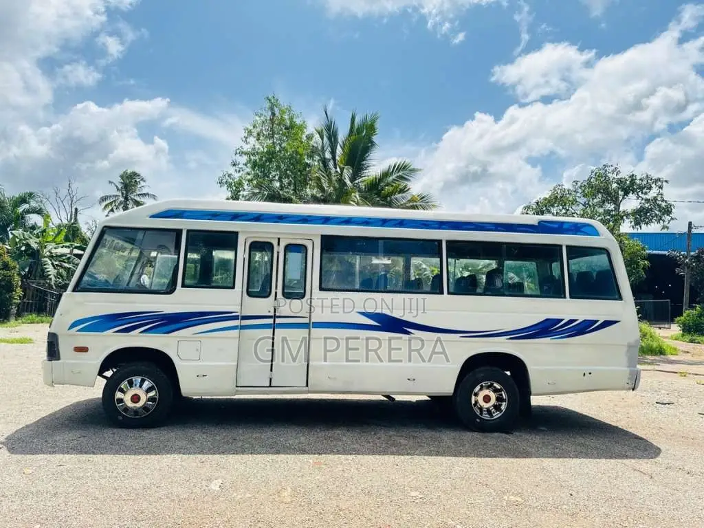 Isuzu Journey 1981 Bus (Used)