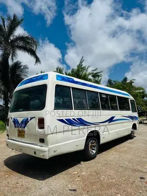 Isuzu Journey 1981 Bus (Used)