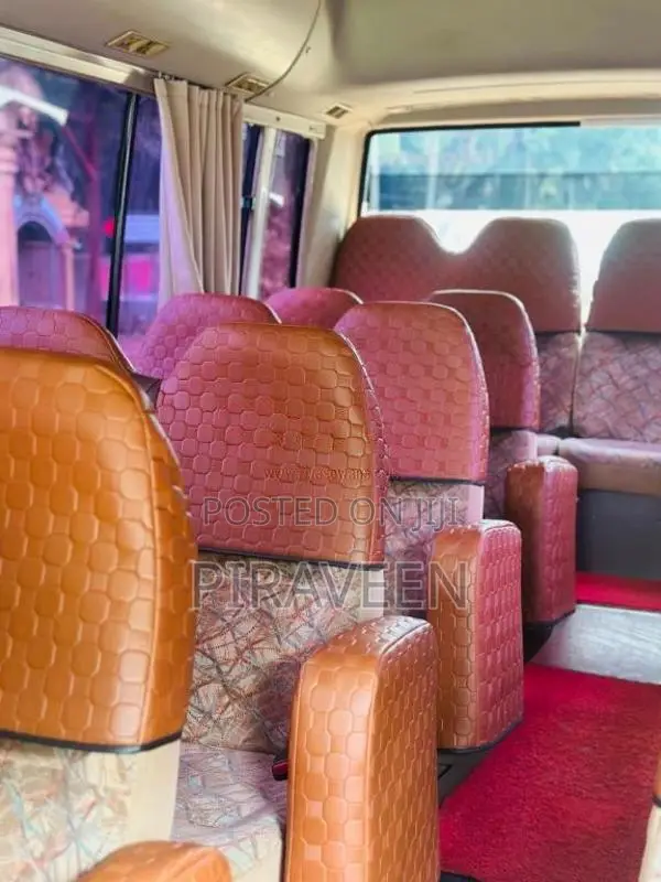 Mitsubishi Fuso Rosa 2016 Bus (Used)