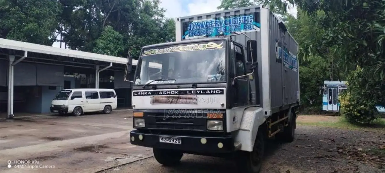Ashok-Leyland Leyland 1992 Lorry (Used)
