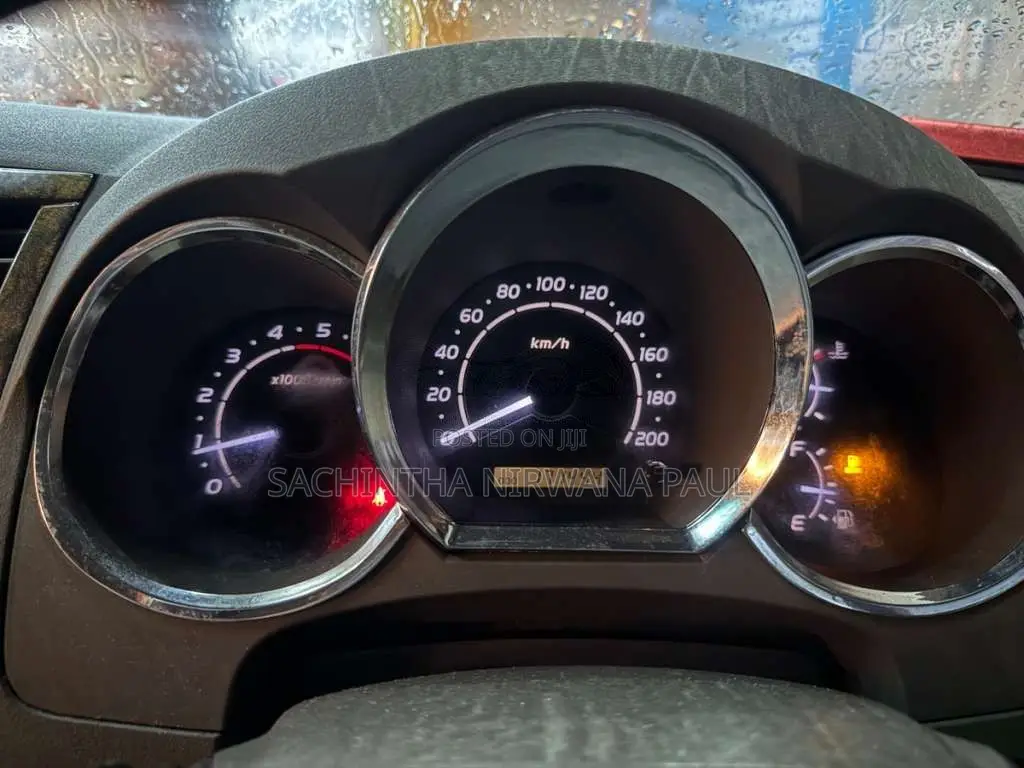 Toyota Hilux 2010 Pickup (Used)
