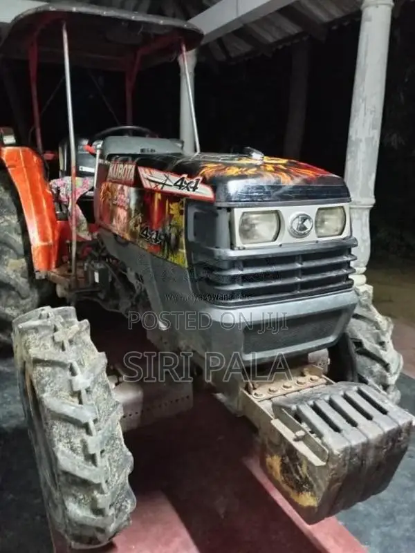 Kubota LA 508 2015 Tractor (Used)