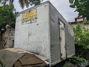 Isuzu ELF 2014 Lorry (Used)