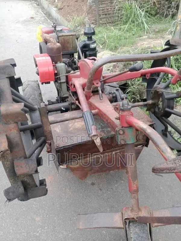 Kubota Sifang Browns 2004 Tractor (Used)