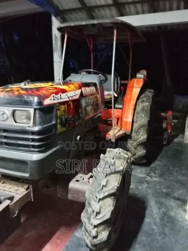 Kubota LA 508 2015 Tractor (Used)