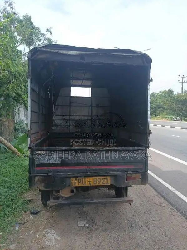Mahindra Maxximo 2012 Lorry (Used)