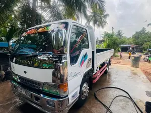 Isuzu 4HJ1 2005 Lorry (Used)