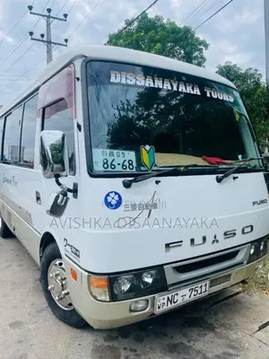 Mitsubishi Bola Rosa 2006 Bus (Used)
