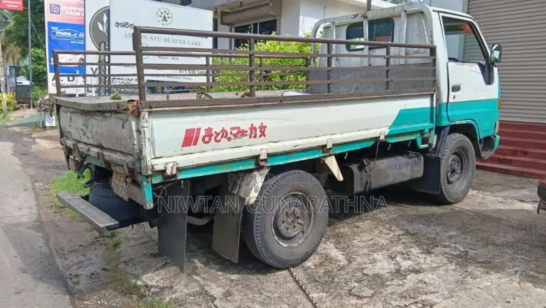 Toyota Toyoace 1992 Lorry (Used)