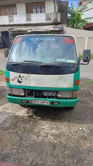 Toyota Toyoace 1992 Lorry (Used)