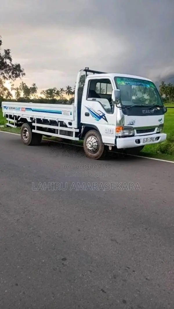 Isuzu 350 1999 Lorry (Used)