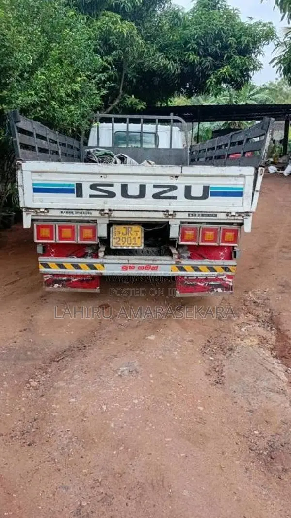 Isuzu 350 1999 Lorry (Used)