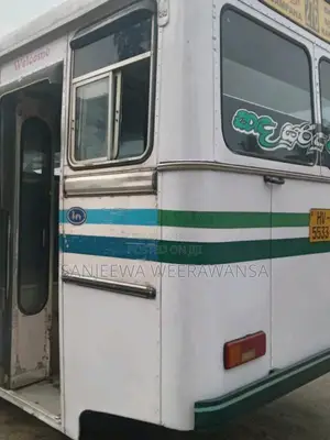 Ashok-Leyland Ruby 2004 Bus (Used)