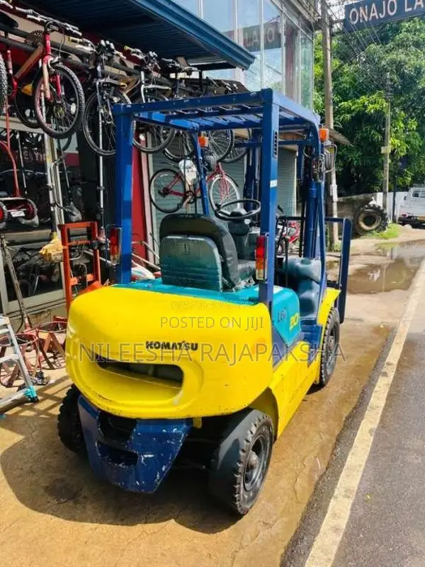 Komatsu Fork Lift 2008 Heavy-Duty Unregistered (Recondition)