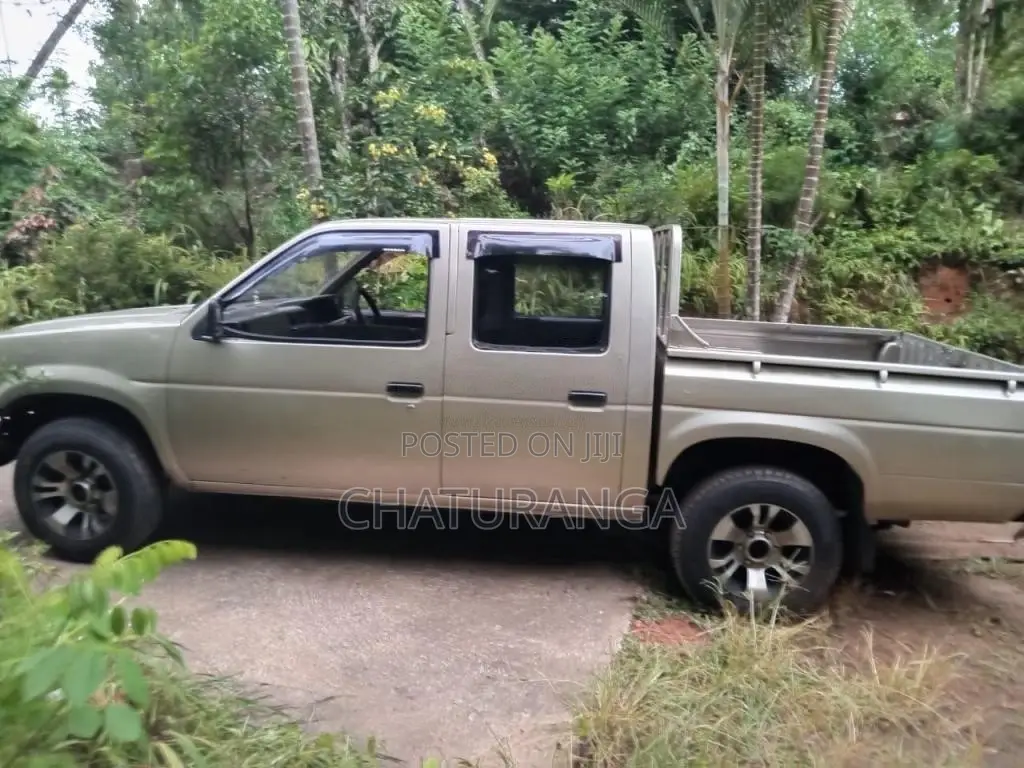 Nissan D21 1991 Pickup (Used)