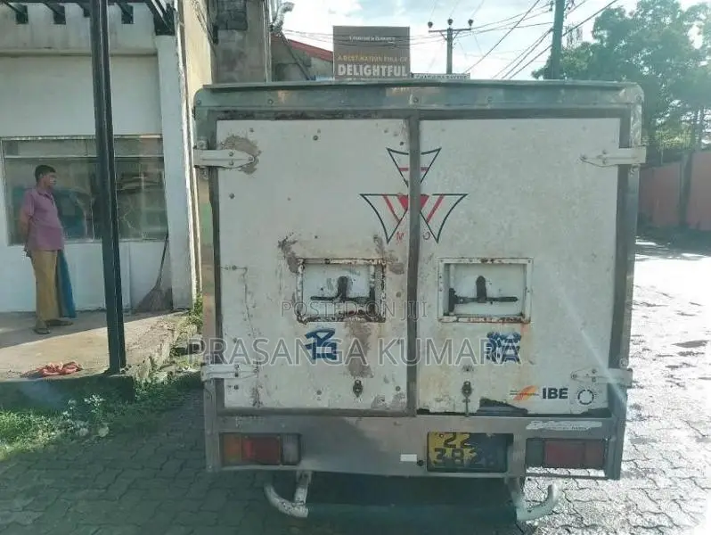 Isuzu Fargo 1994 Lorry (Used)