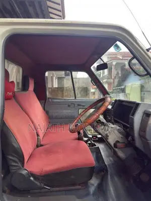 Isuzu ELF 1984 Lorry (Used)