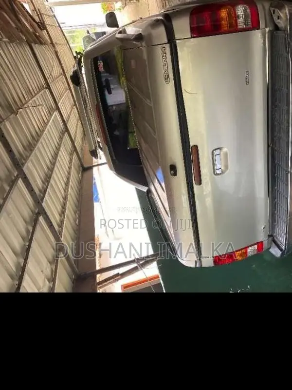 Toyota Hilux 2011 Pickup (Used)
