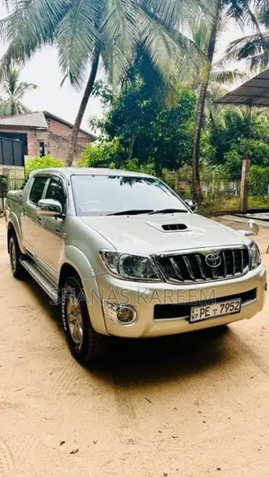 Toyota Hilux 2008 Pickup (Used)