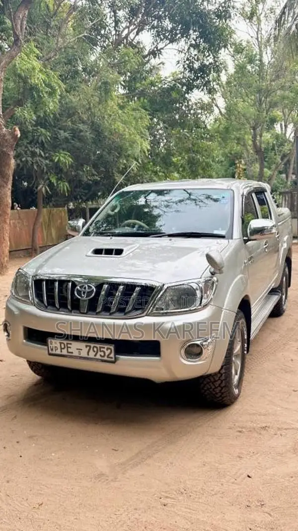 Toyota Hilux 2008 Pickup (Used)