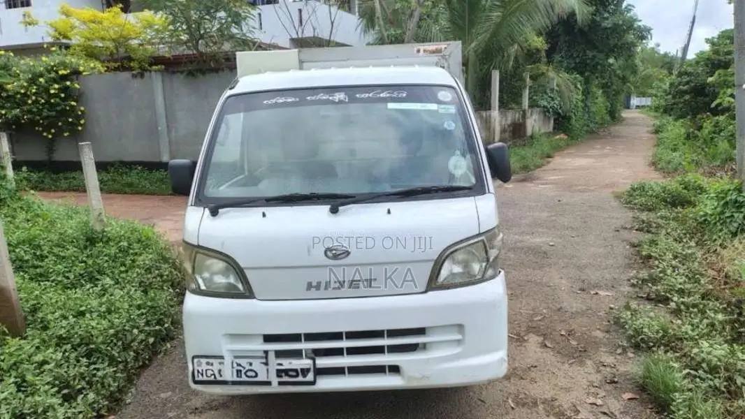 Daihatsu Hijet 2013 Lorry (Used)