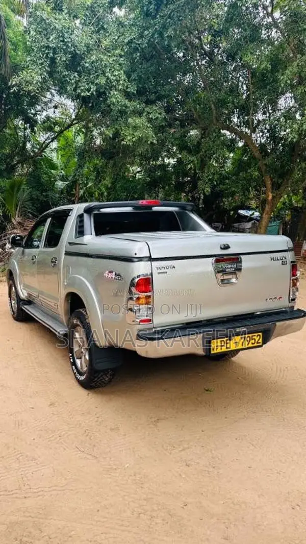 Toyota Hilux 2008 Pickup (Used)