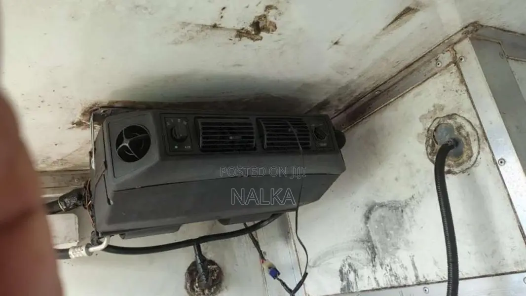 Daihatsu Hijet 2013 Lorry (Used)